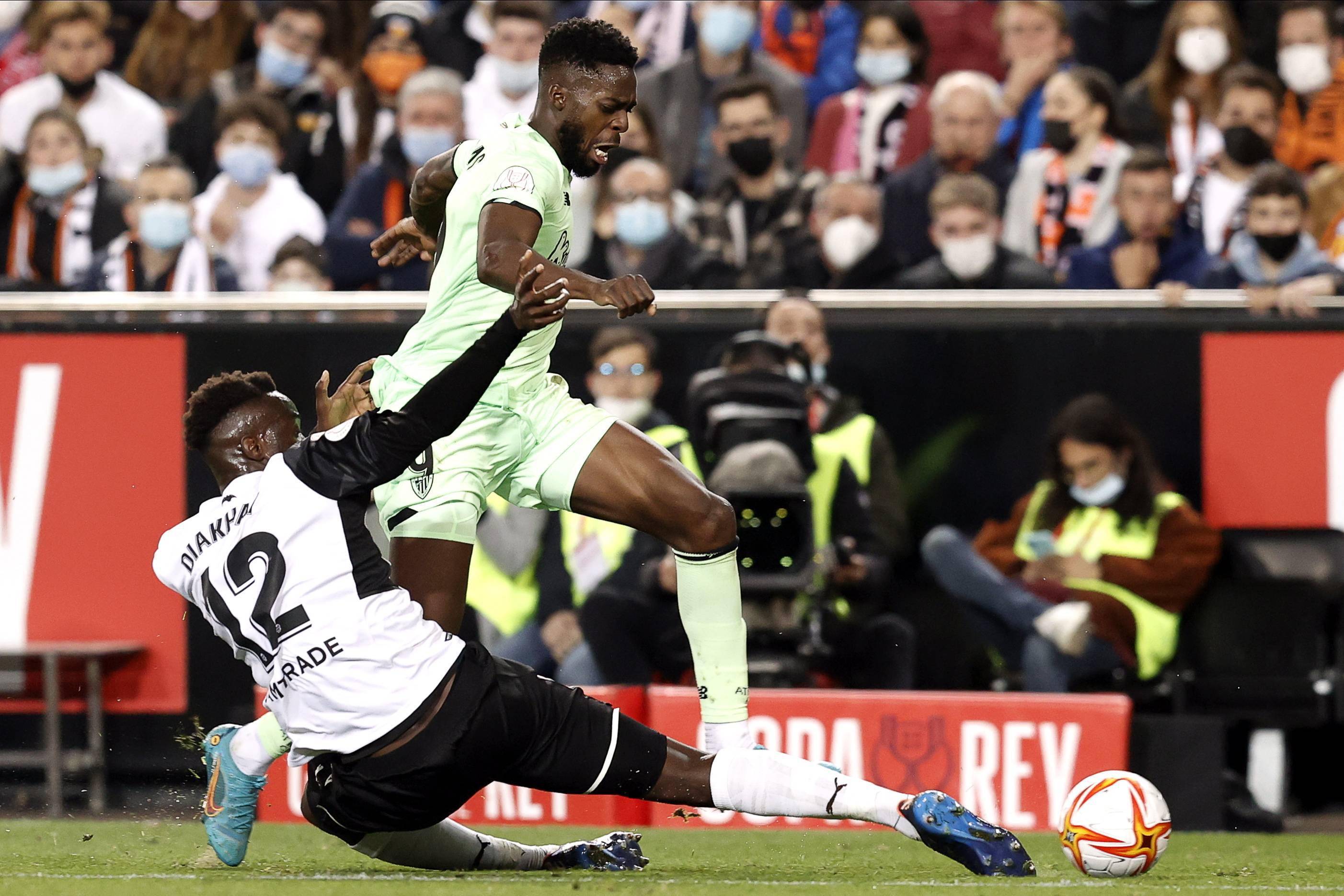 包含集结日西班牙国家队调整名单以备国王杯,伤情更新环节打磨,话题不断,球队文化被再次提及的词条 包含集结日西班牙国家队调整名单以备国王杯,伤情更新环节打磨,话题不断,球队文化被再次提及的词条